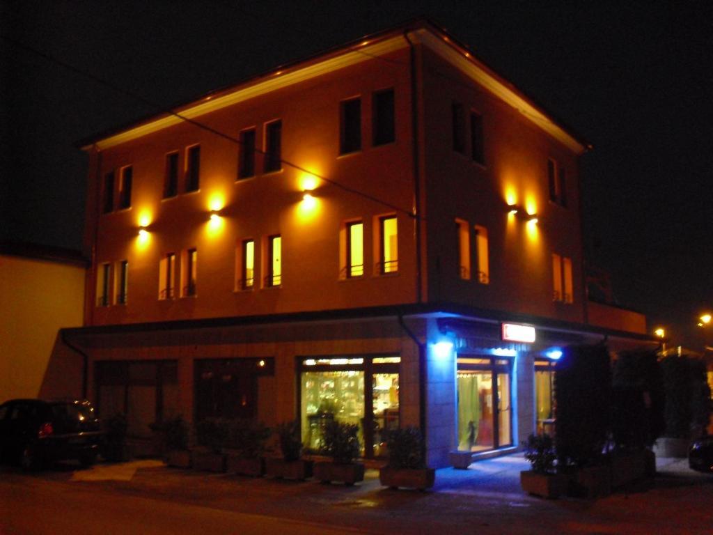 Alloggi Laguna Bed & Breakfast Малконтента Екстериор снимка